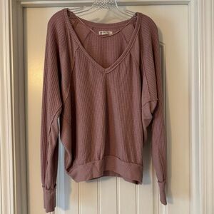 We The Free Mauve V-Neck Sweater - Size Small